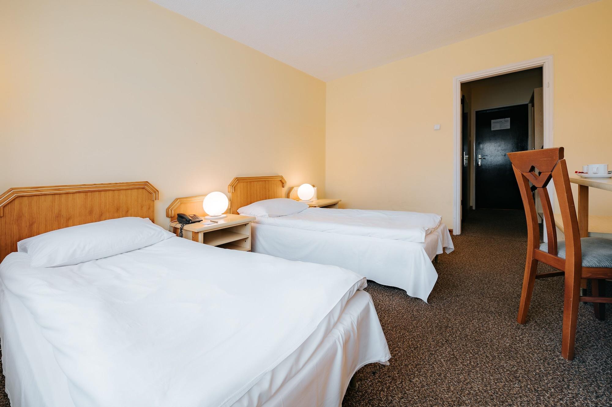 Sangate Hotel Airport Warszawa Zewnętrze zdjęcie