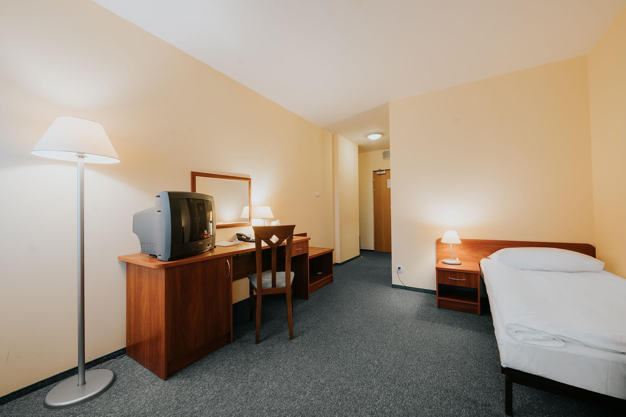 Sangate Hotel Airport Warszawa Zewnętrze zdjęcie
