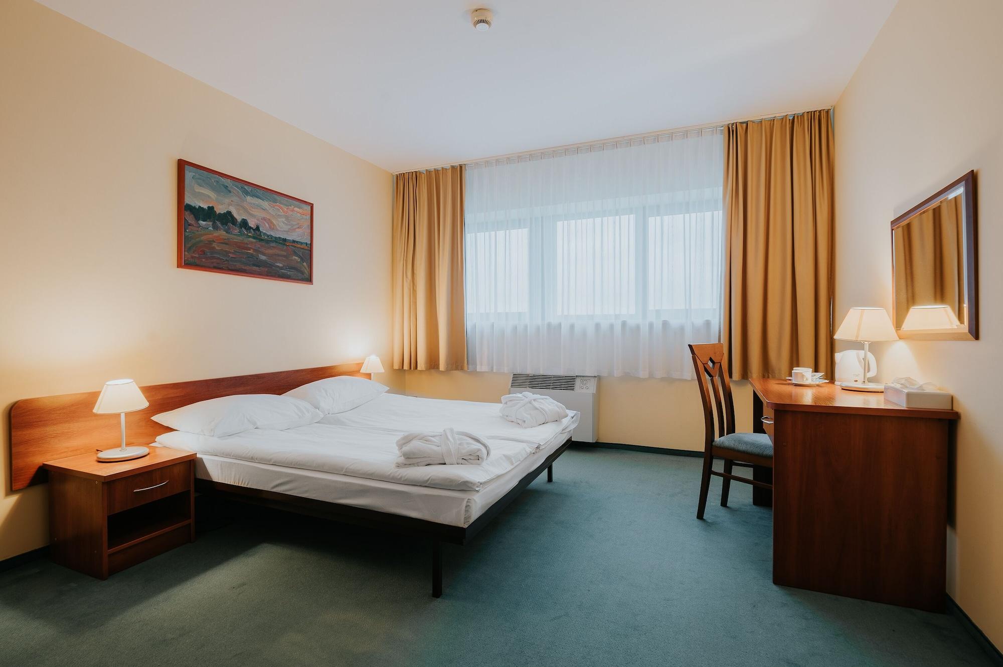 Sangate Hotel Airport Warszawa Zewnętrze zdjęcie