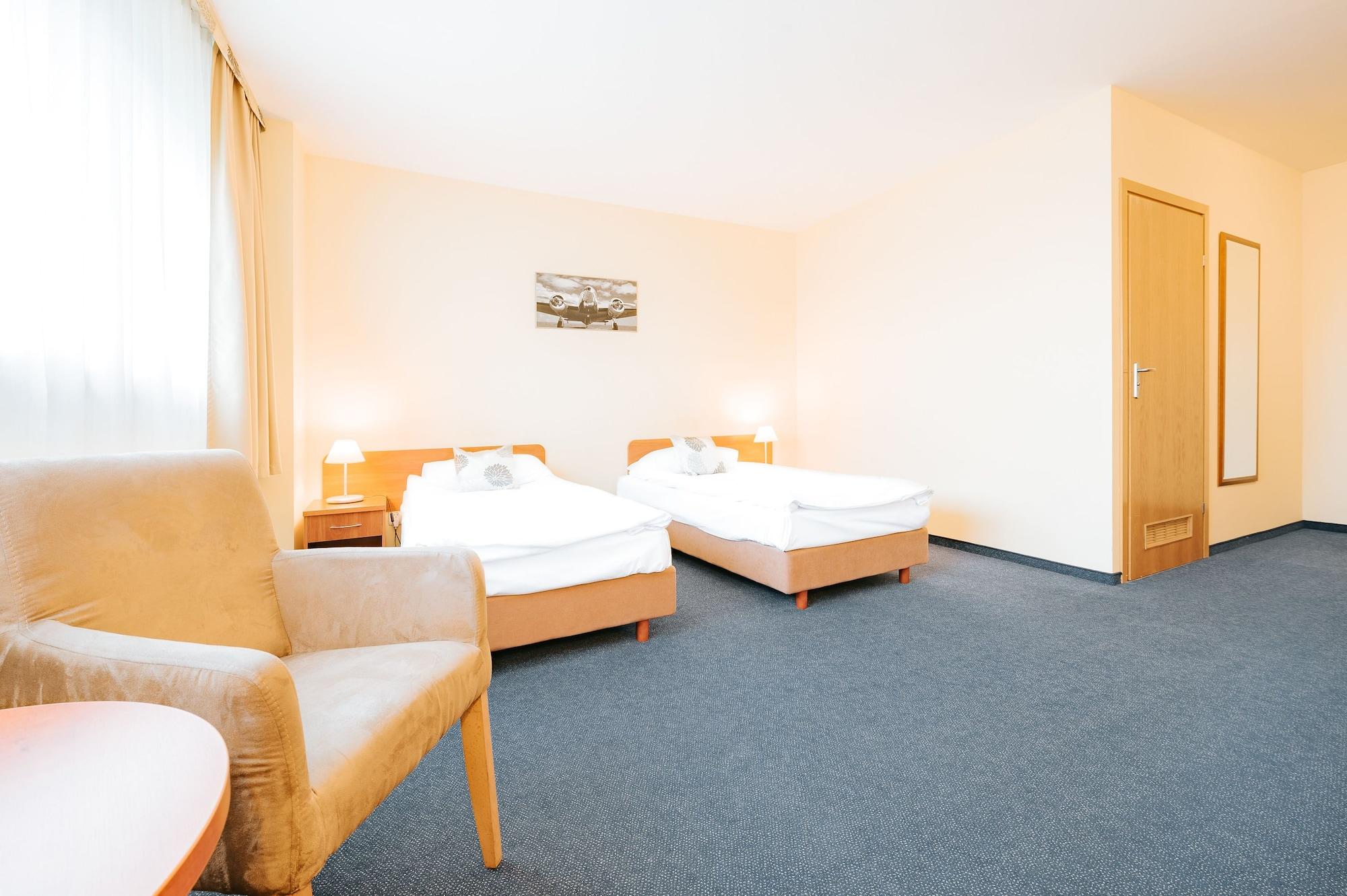 Sangate Hotel Airport Warszawa Zewnętrze zdjęcie