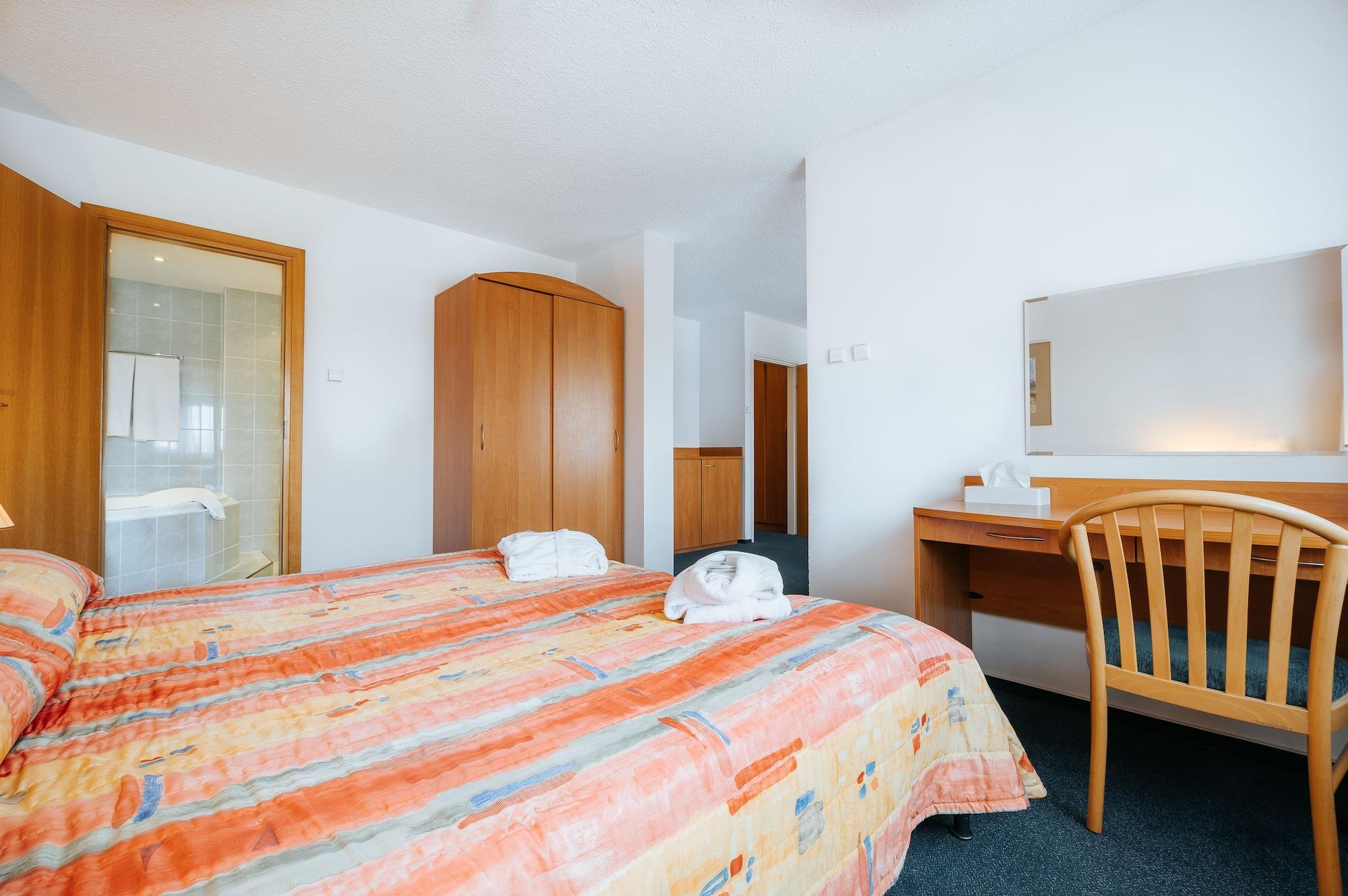 Sangate Hotel Airport Warszawa Zewnętrze zdjęcie