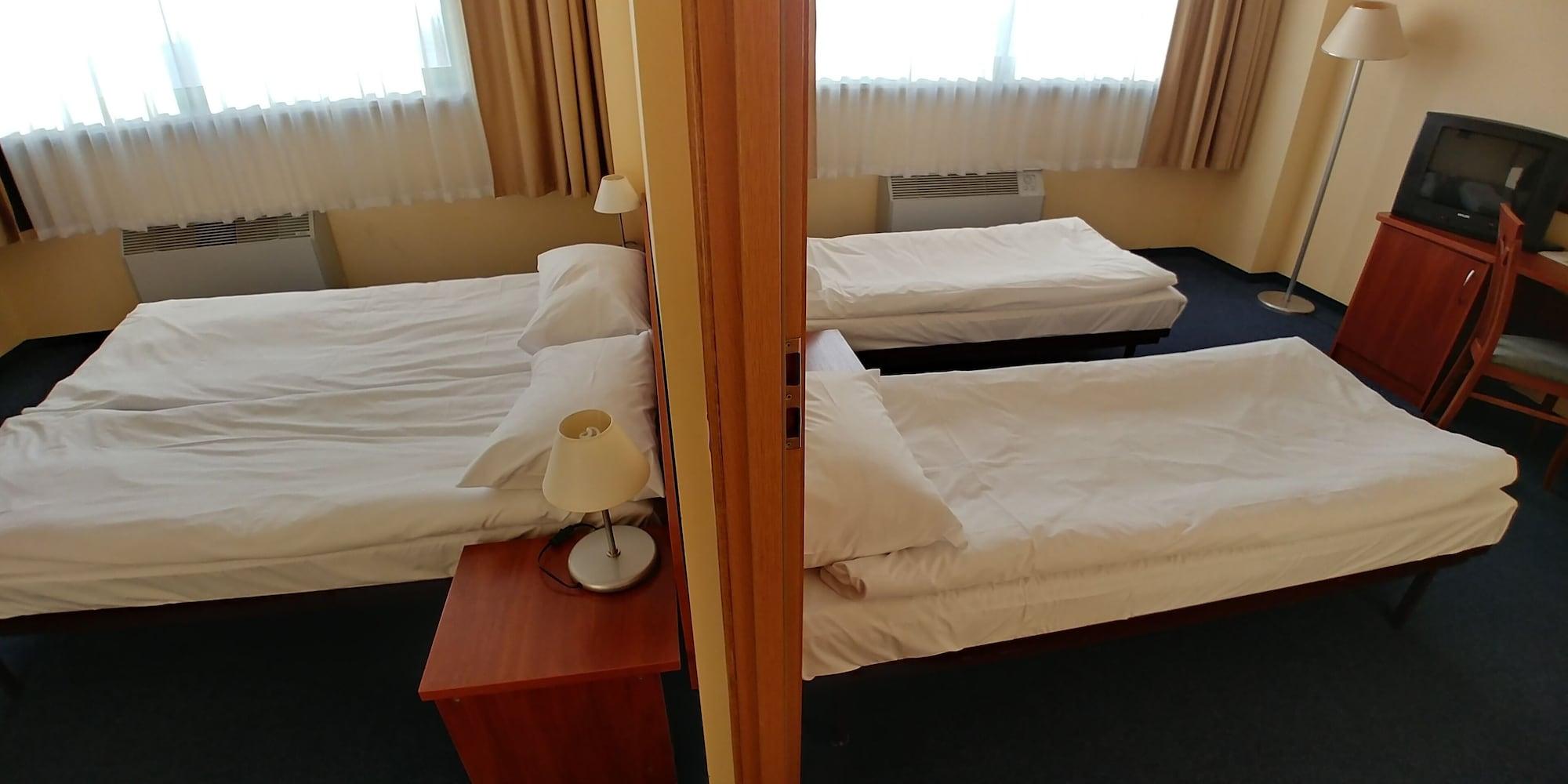 Sangate Hotel Airport Warszawa Zewnętrze zdjęcie