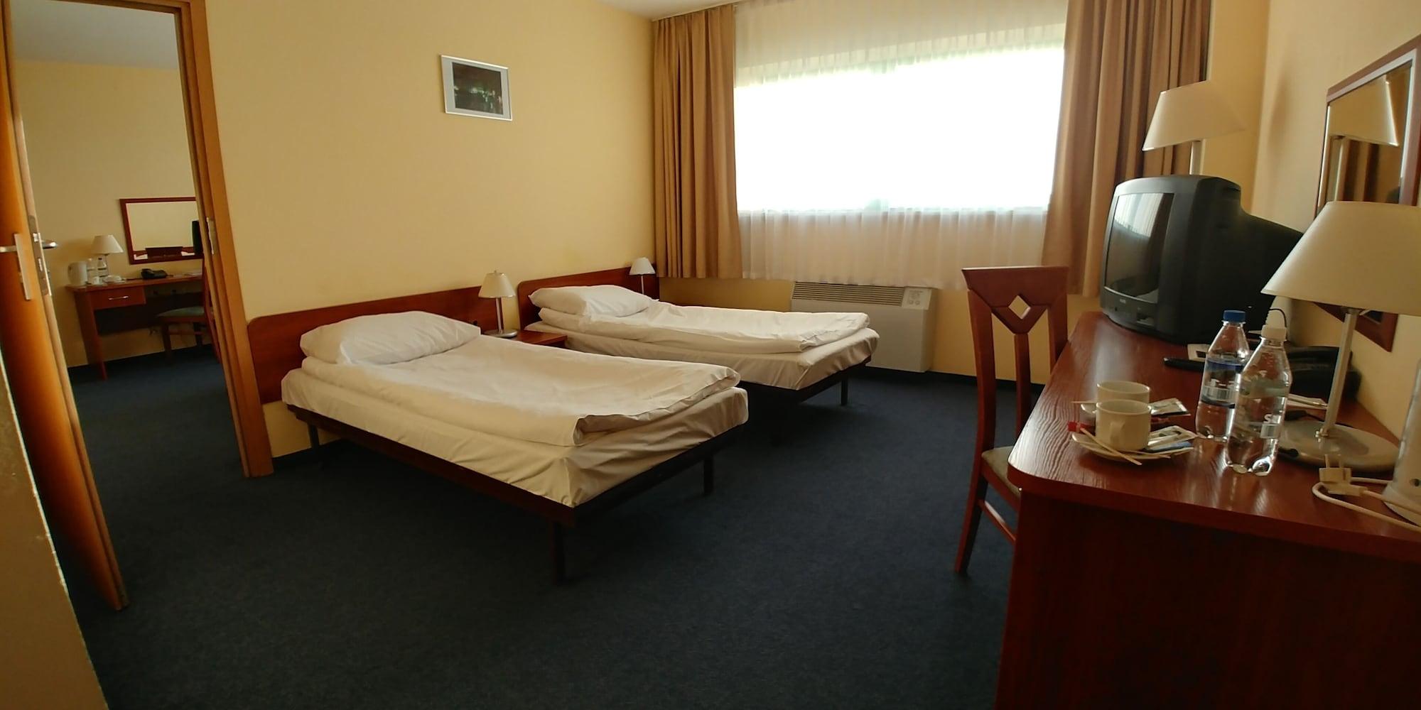 Sangate Hotel Airport Warszawa Zewnętrze zdjęcie